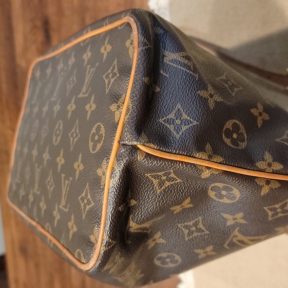 🎉SOLD🎉  Authentic Louis Vuitton Palermo MM bag - Picture 7 of 15